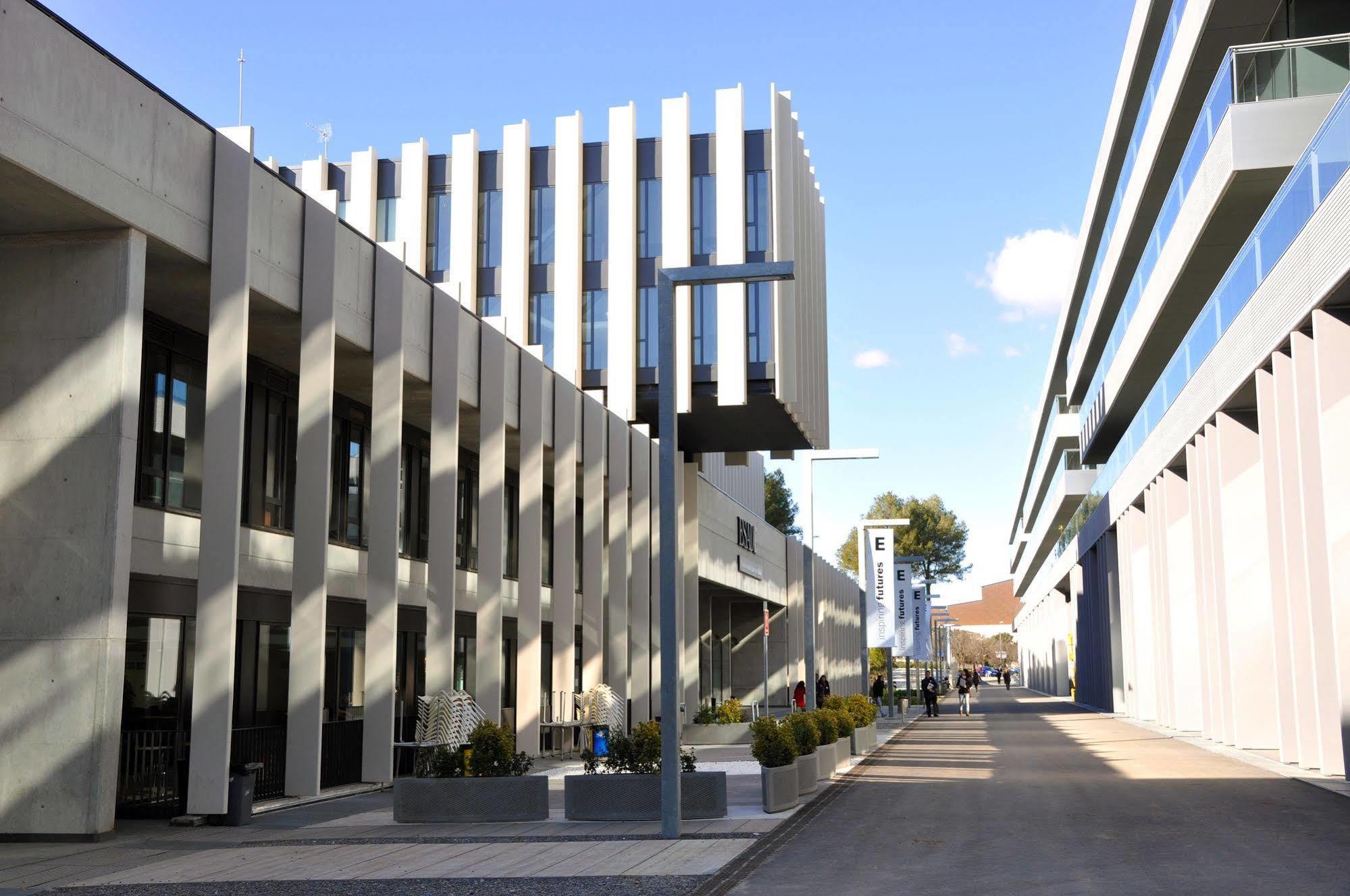 Residencia Universitaria Resa Roberto De Nobili Sant Cugat del Valles Exterior photo